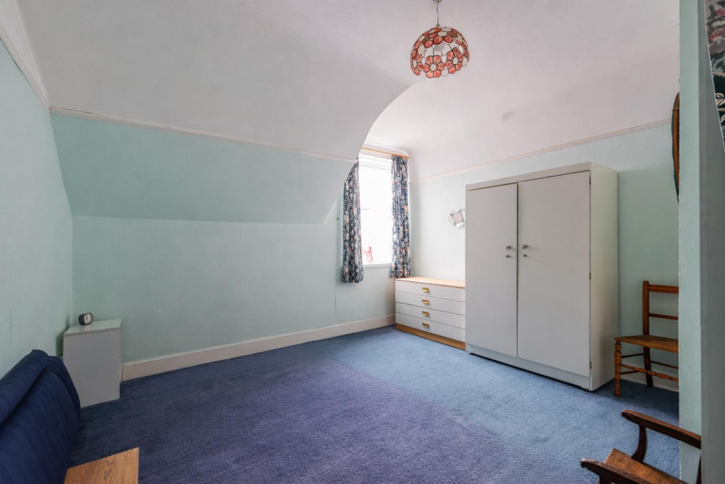 House in Cardiff - More