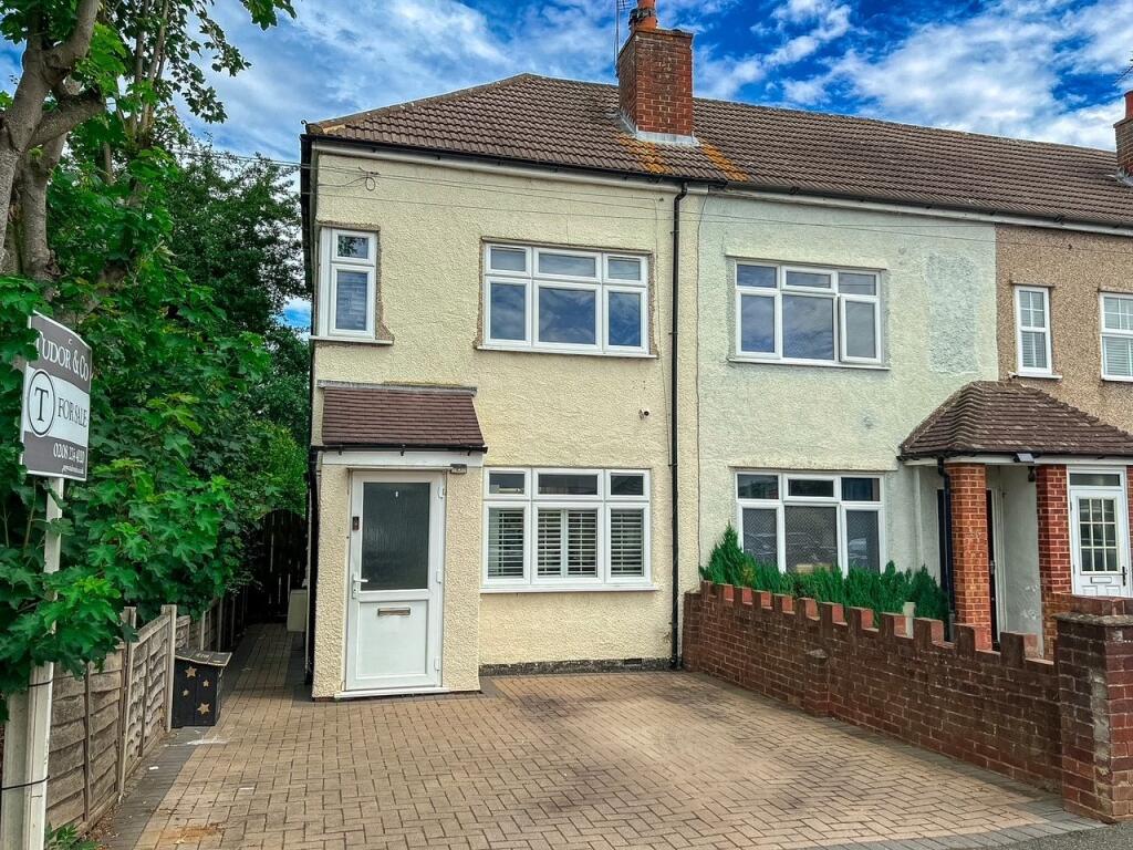 First Avenue, West Molesey, KT8 photo 2
