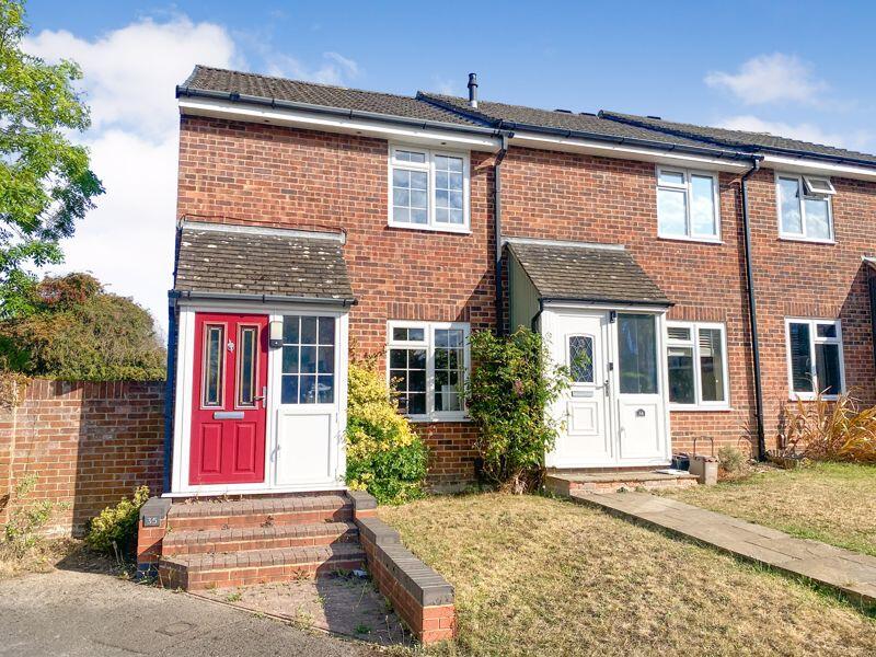 2-bed terraced on Ferndale, Hedge End, SO30, £279,950