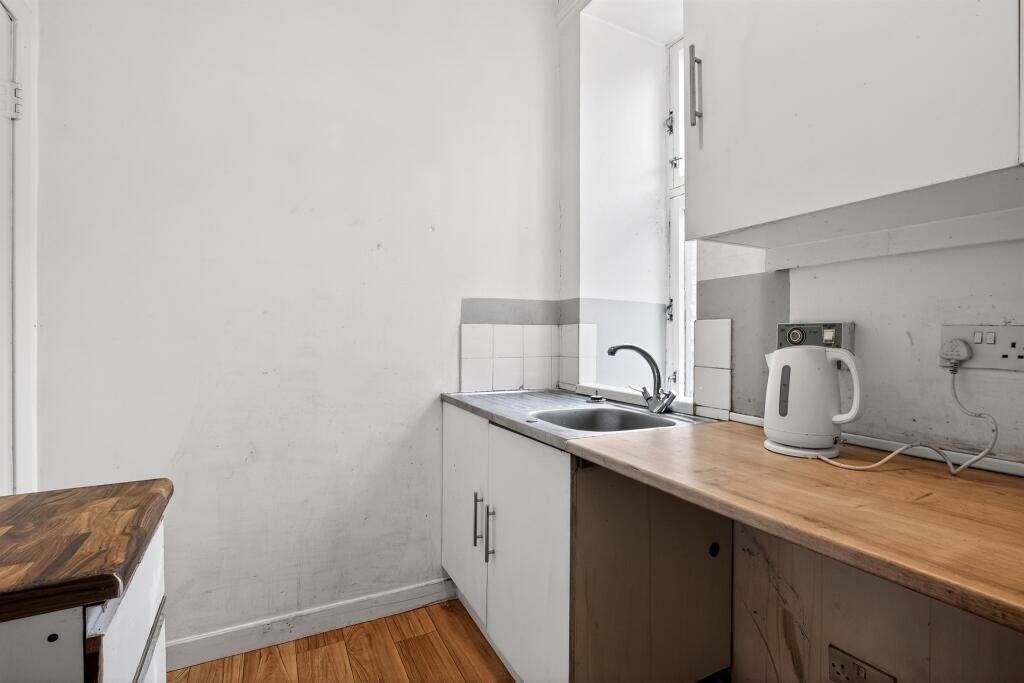 Apartment in Glasgow - More