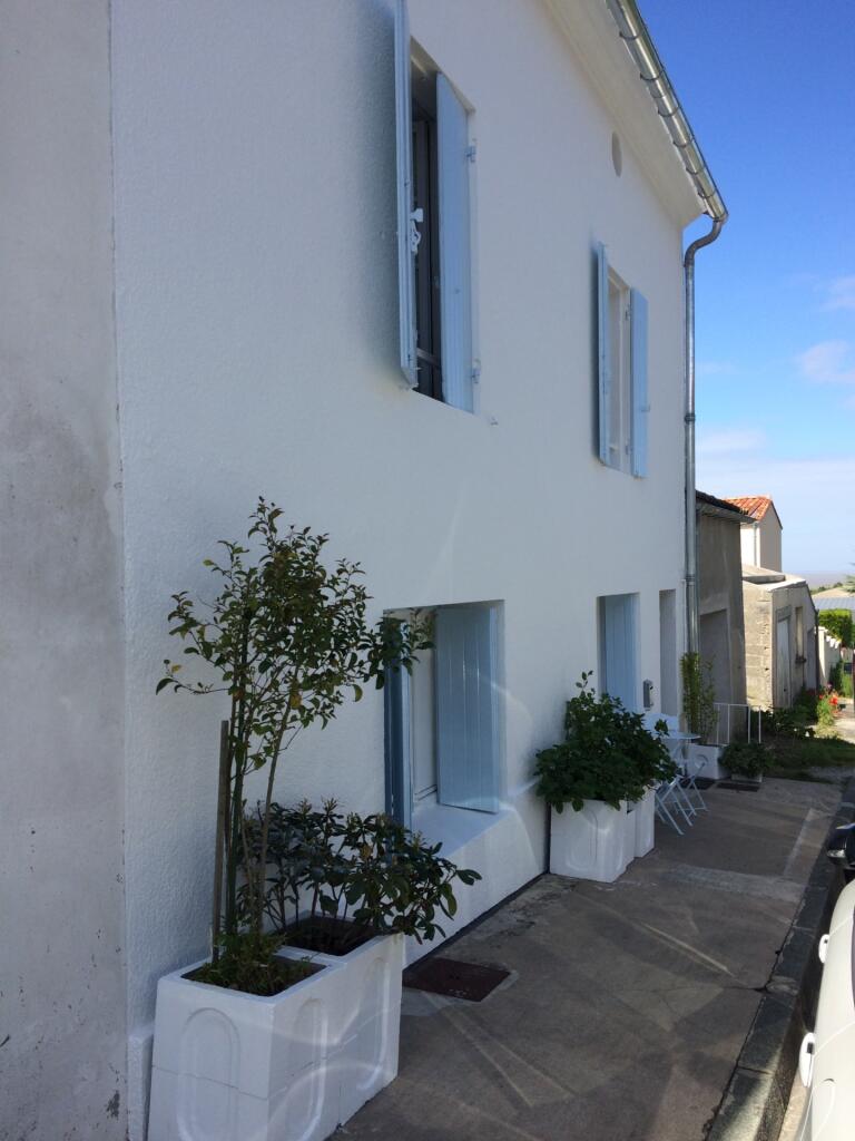Main image of property: 17120 mortagne-sur-gironde
