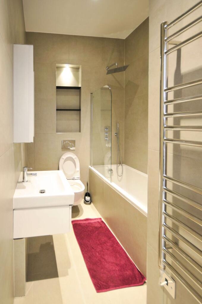 Apartment in Slough - View 3