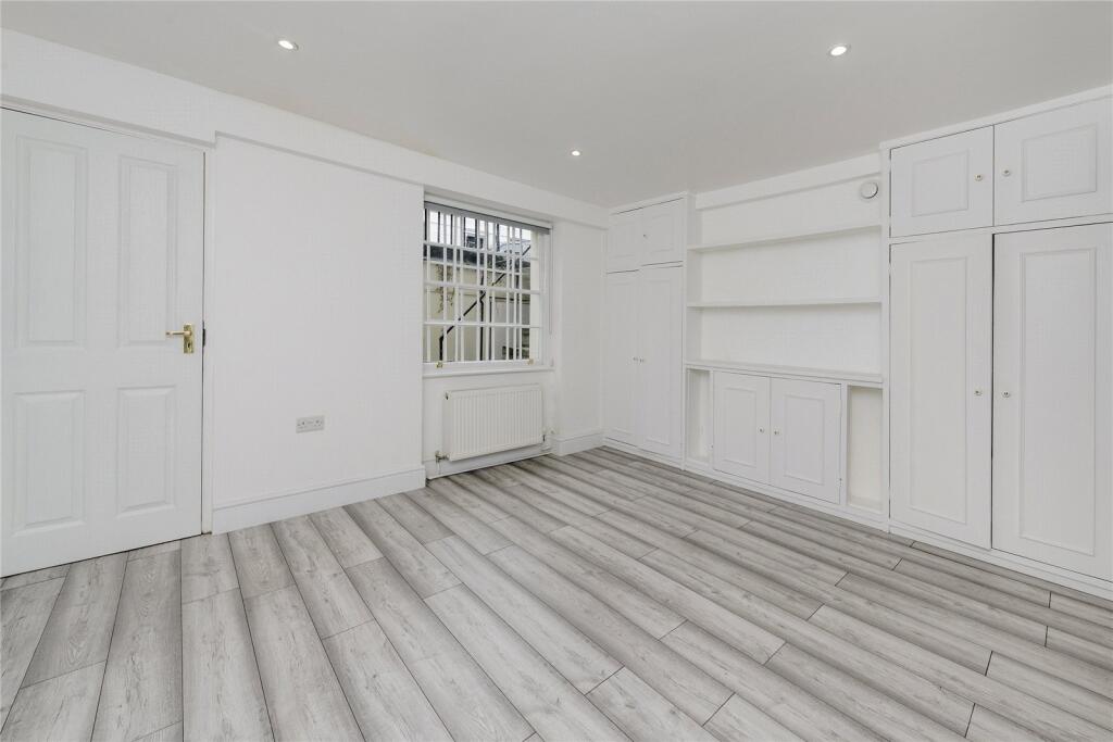 House in London - View 5