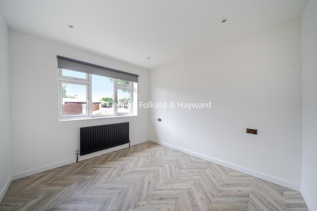 House in Bromley - View 5