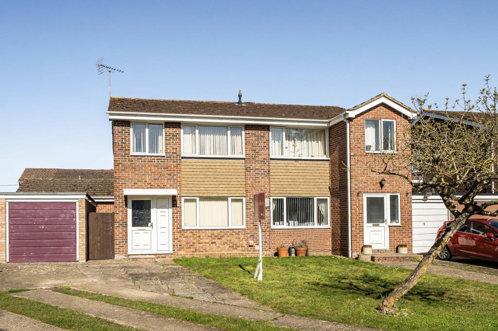 Main image of property: Marcham, Oxfordshire, OX13