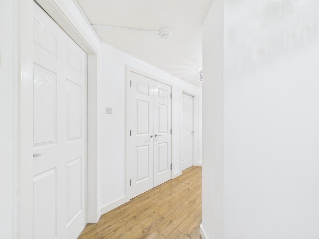 Apartment in Glasgow - View 3