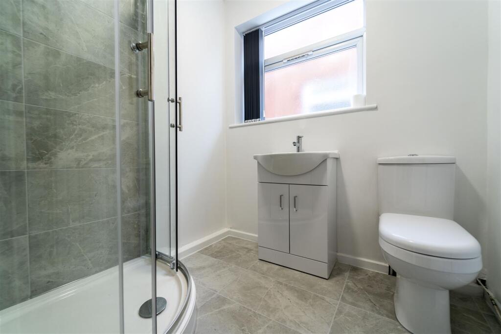 5 bedroom house for rent