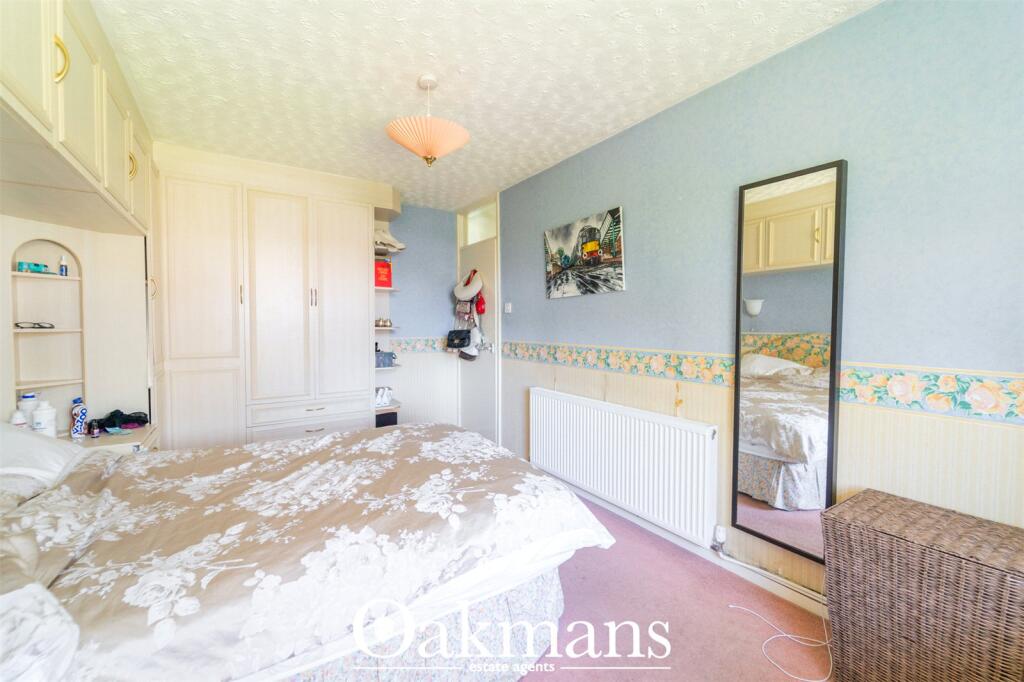 Apartment in Solihull, West Midlands - More