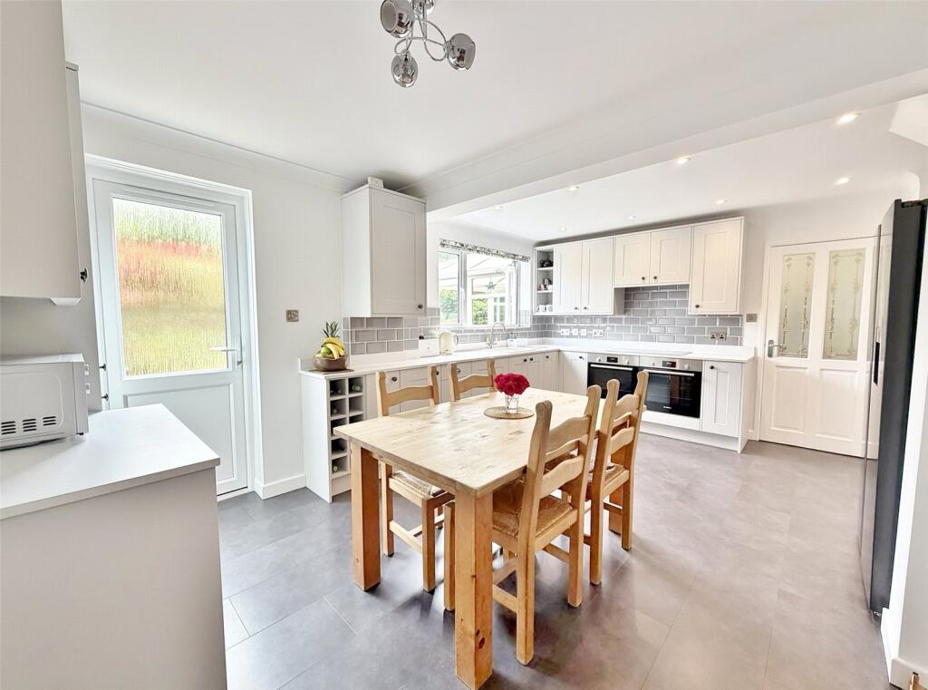 House in Verwood, Dorset - View 5