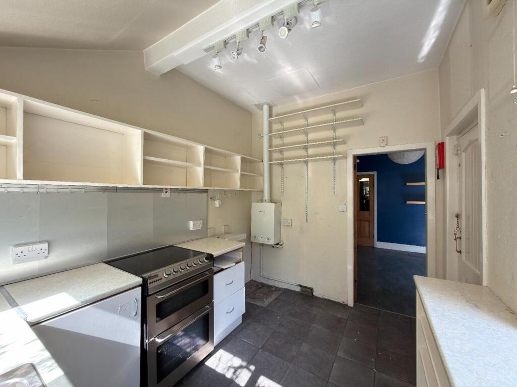 House in Manchester, Chorlton-cum-Hardy - More