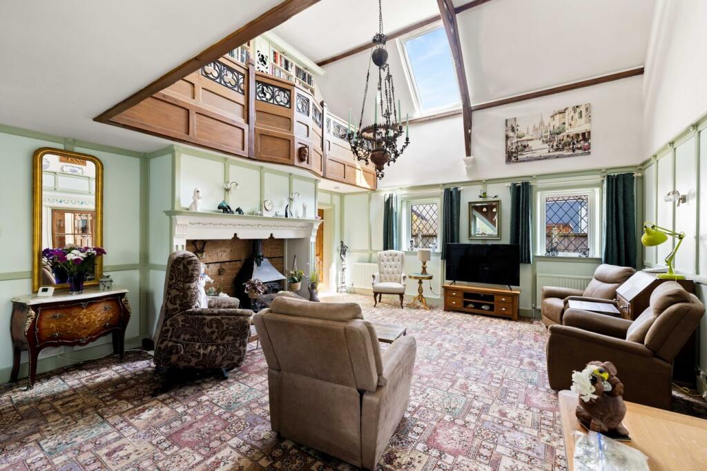 House in Dover, Alkham - More