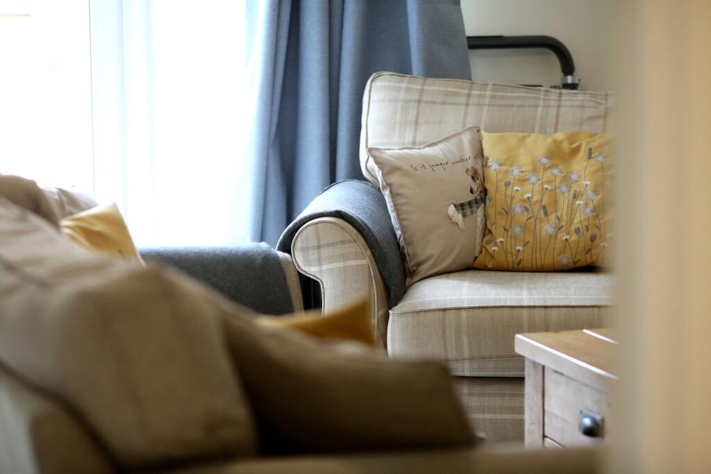 House in Newport - View 5