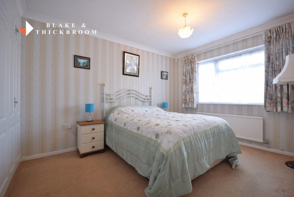 Jaywick Lane, Clacton-on-Sea, Essex, CO16 8BG – další