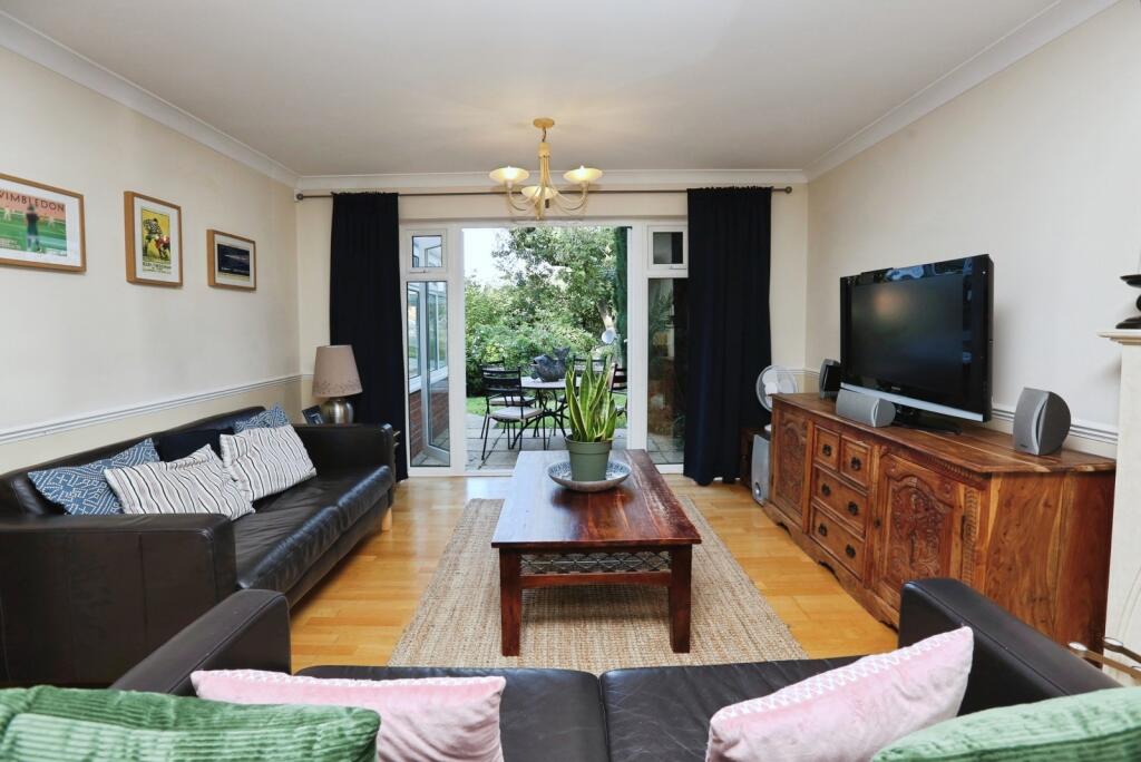 House in Eastleigh, Chandler's Ford - View 5