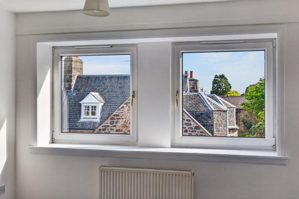 Apartment in Edinburgh - View 4