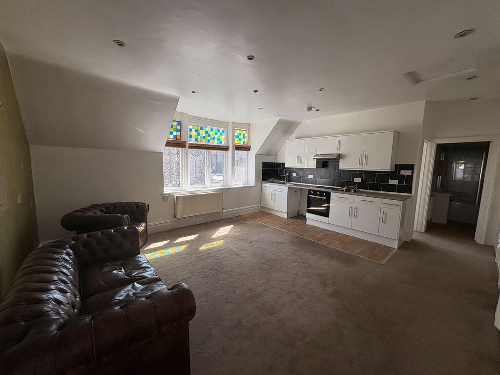 Apartment in Canterbury - View 5