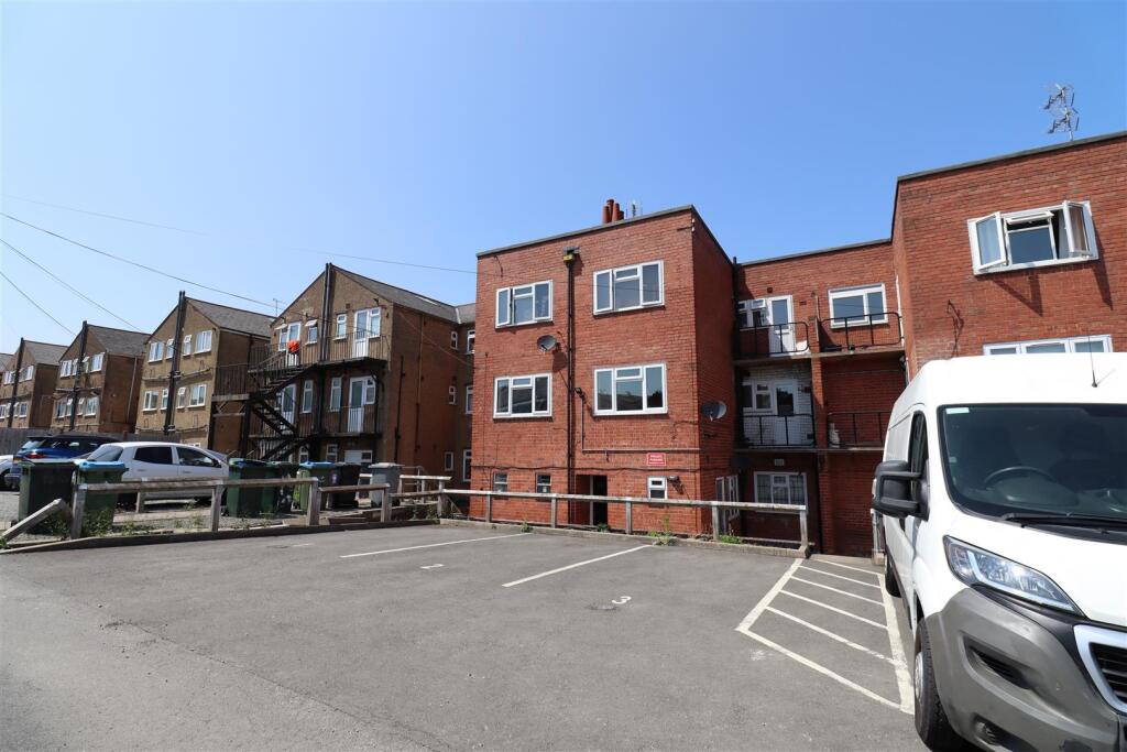 Main image of property: Albany Road, Coventry, CV5 6NE
