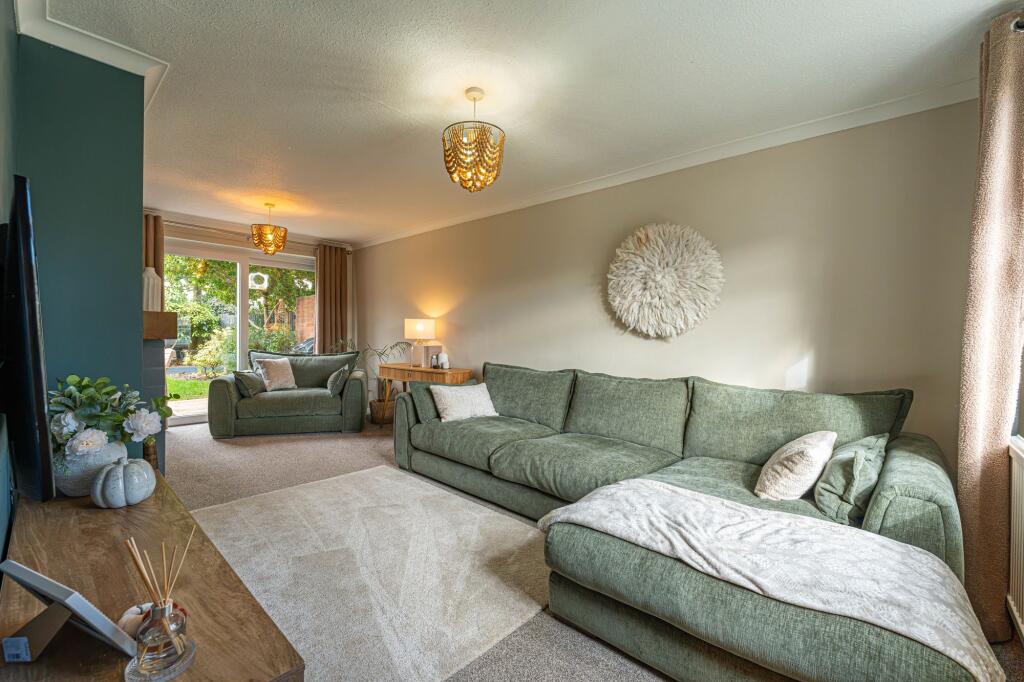 House in Newport - View 3