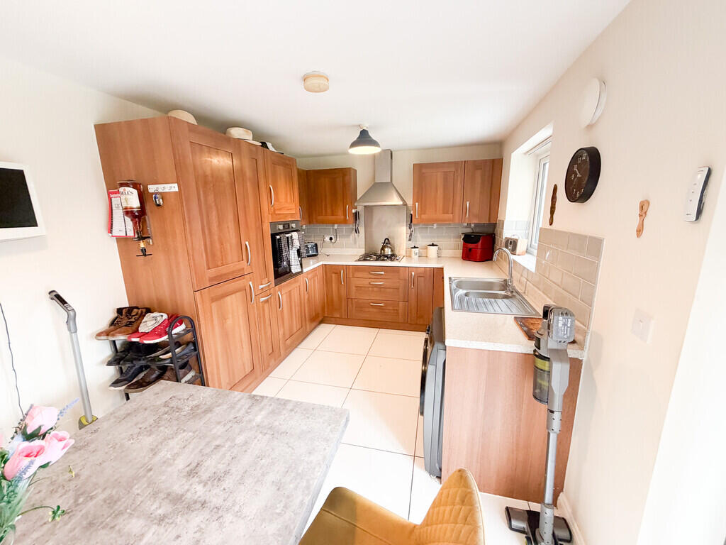 House in Stoke-on-Trent - View 5