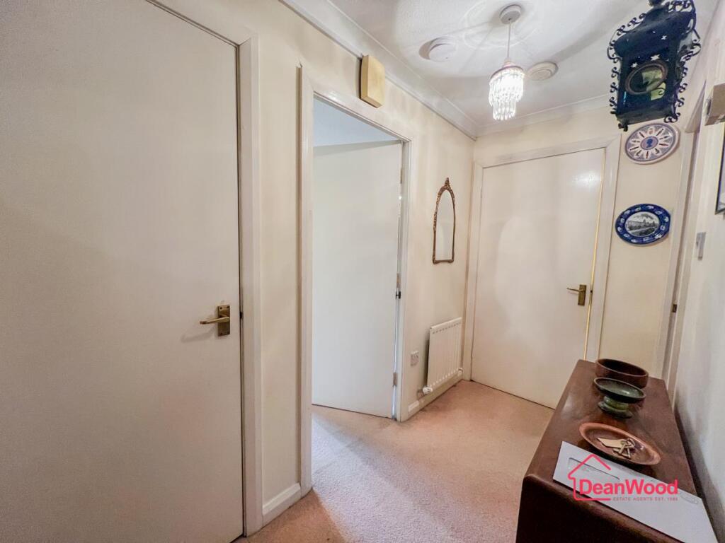 87 Saddle Mews, Douglas, Isle of Man photo 4