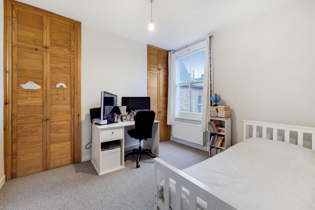 Main image of property: 509 Merton Road, LONDON SW18 5LE