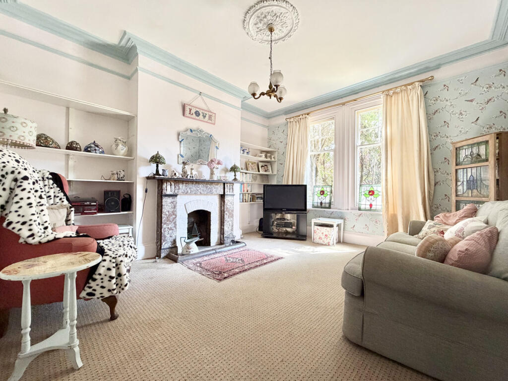 Pellhurst Road, Ryde, PO33 - View 4