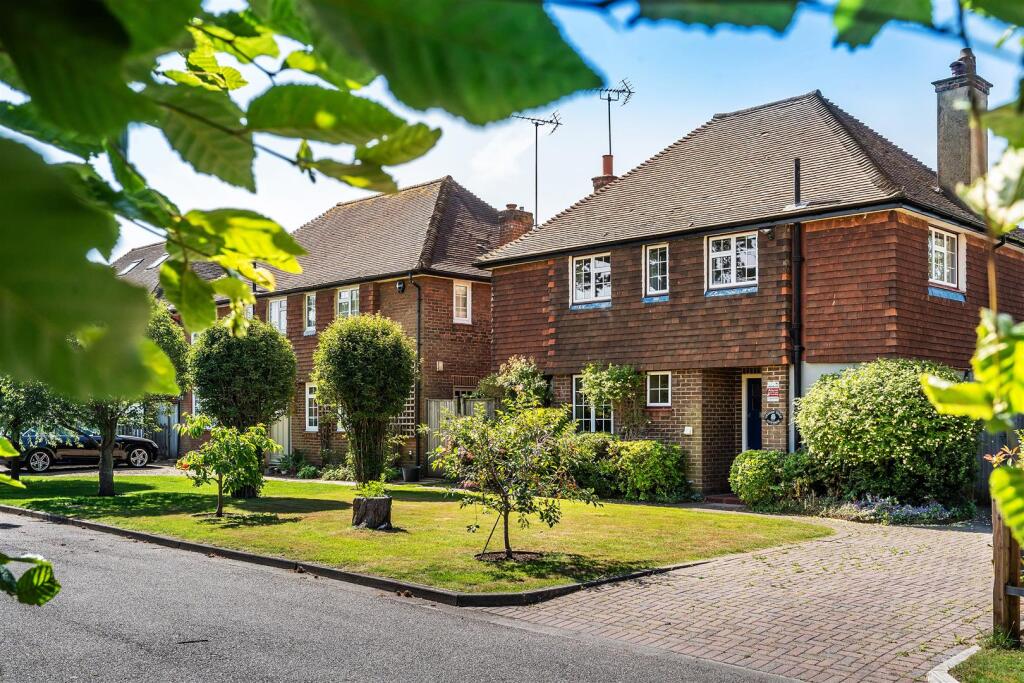 Main image of property: NORTHFIELDS, ASHTEAD, KT21