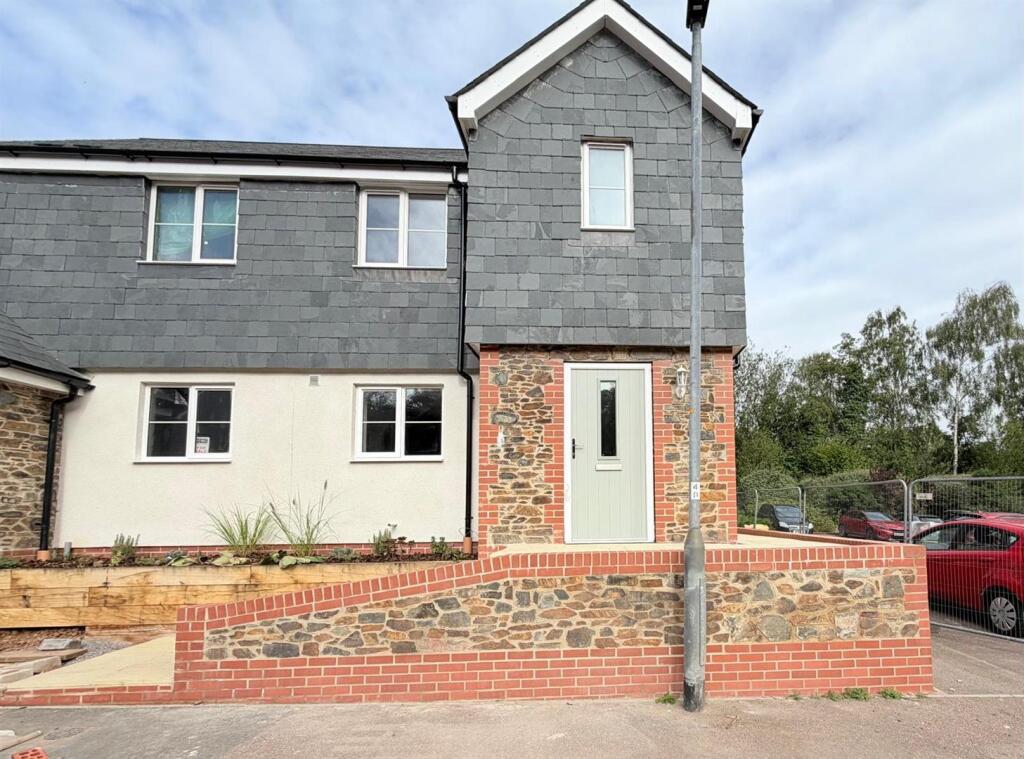 Main image of property: Quarryman Close, Bampton