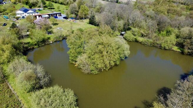 dji_fly_20260424_133630_550_1777098166677_photo_op