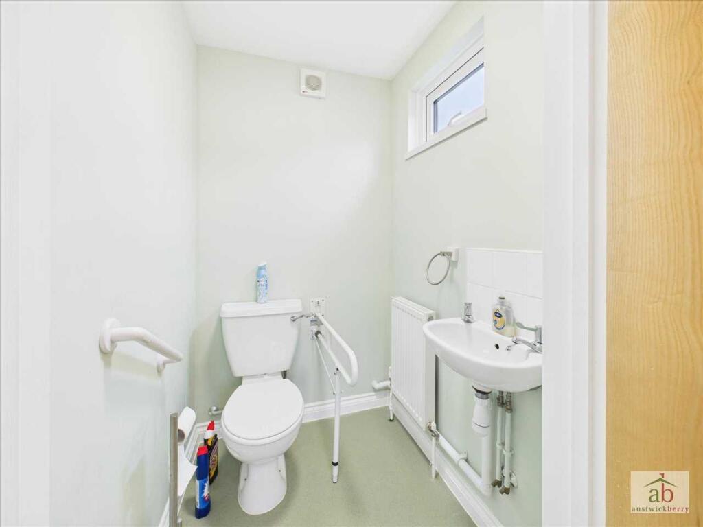 House in East Suffolk, Martlesham Heath, Martlesham - View 5