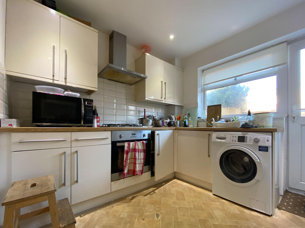 Main image of property: Bryn Cyn, Pentwyn
