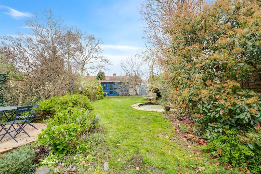 House in Twickenham - View 4