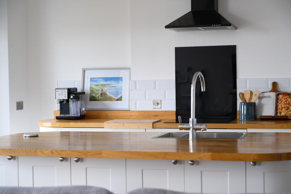 Apartment in Weston-super-Mare, North Somerset - View 5