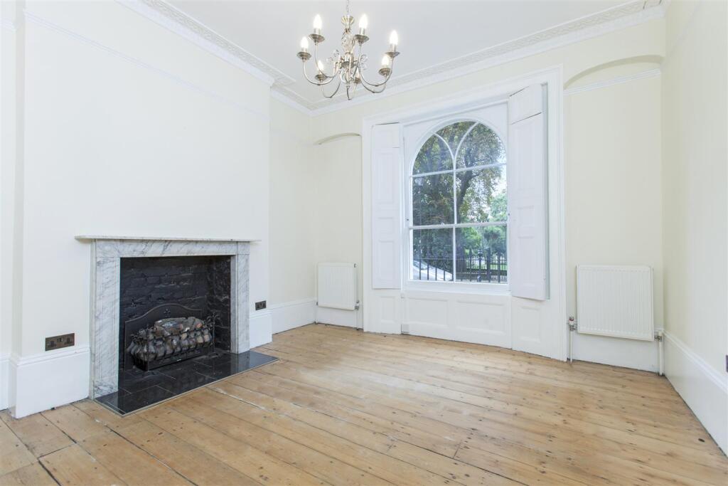 Apartment in London - View 3