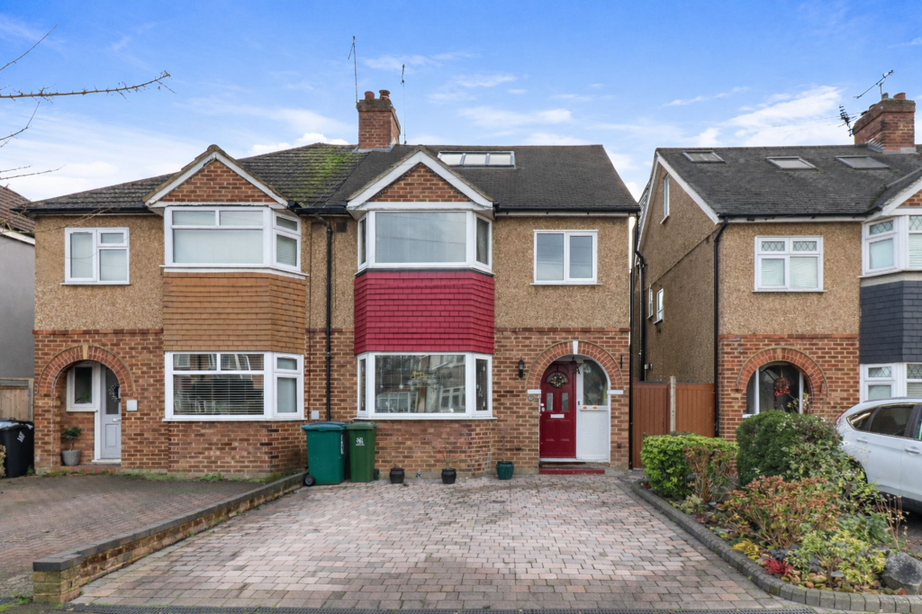 Main image of property: Kingswood Road, Watford, WD25