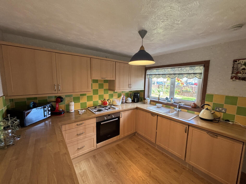 Hillside Place, Peterculter, Aberdeen City photo 4