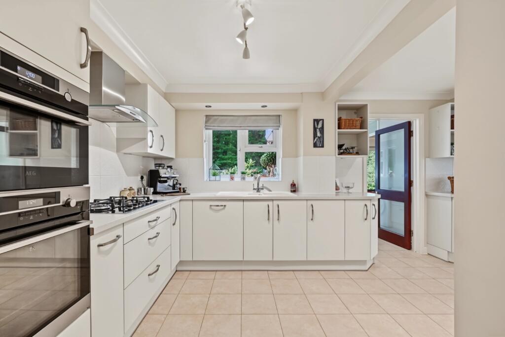 House in Gillingham, Wigmore - View 4