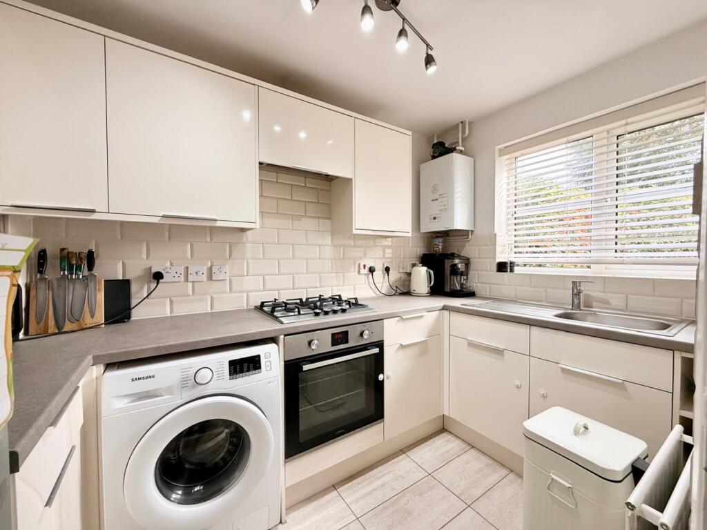 House in Twickenham - View 5
