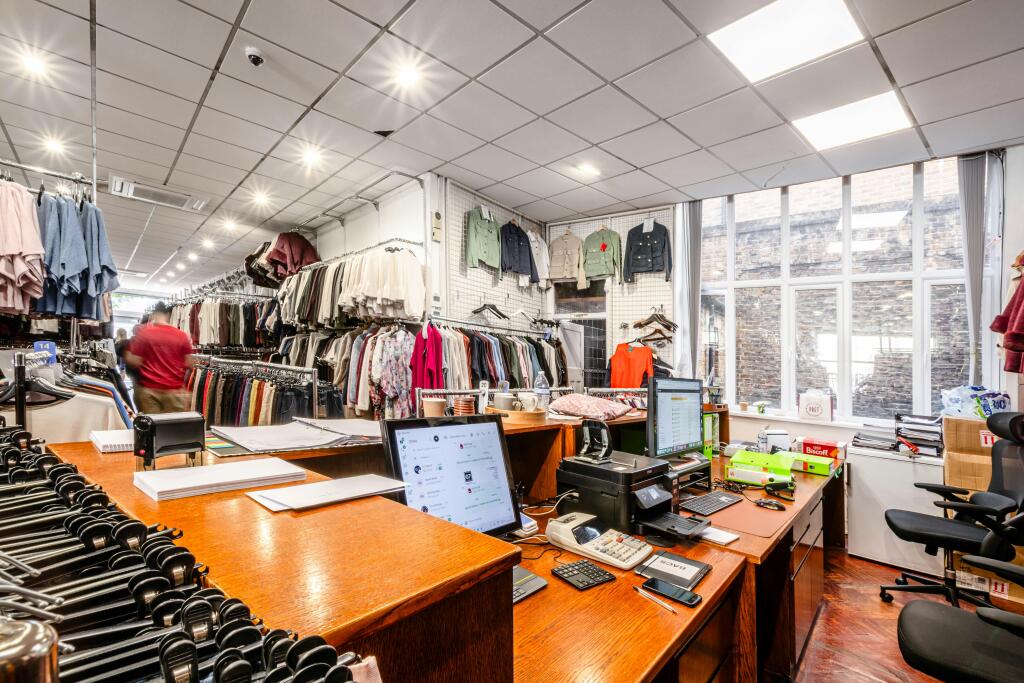 Commercial Rd 185 - Low Res 15.jpg