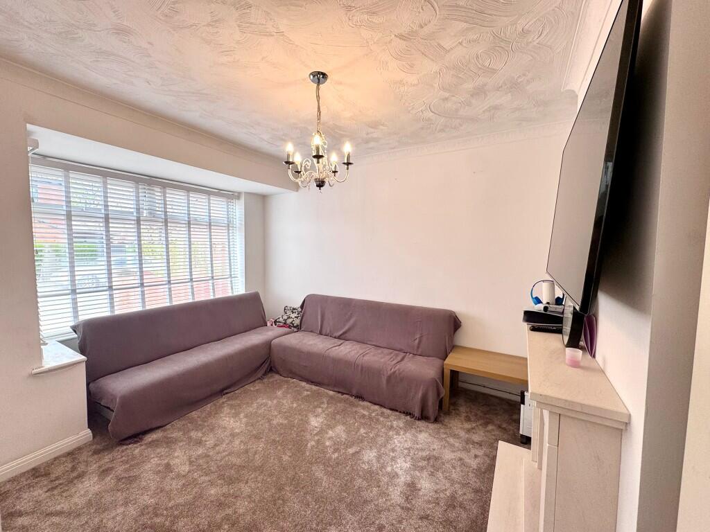 Lambeth Road, Reddish, Stockport SK5 6TL photo 3
