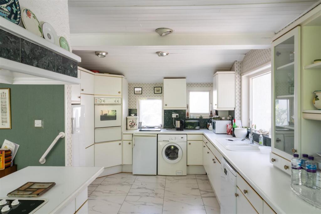 Additional image 11 of Brudenell Avenue, Canford Cliffs