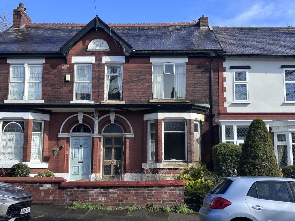 3-bed terraced on Henrietta Street, Ashton Under Lyne,, £50,000
