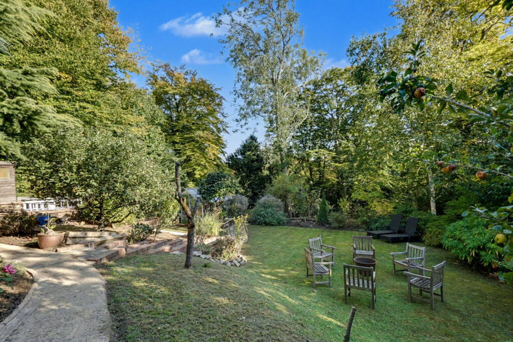 House in Chatham, Medway - View 4