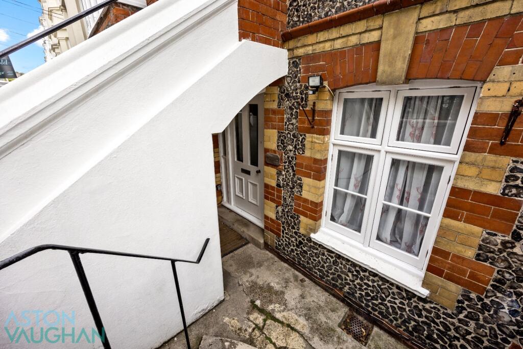 Apartment in Brighton, Kemptown - More