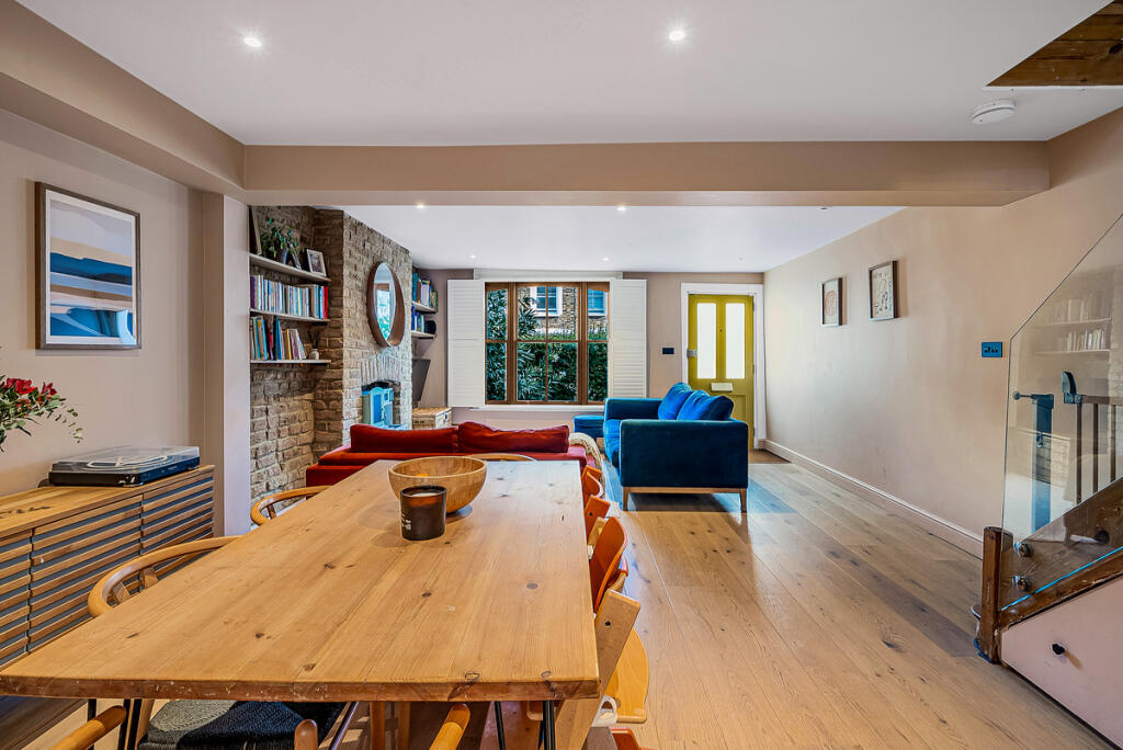 Mount Ash Road, London, SE26 photo 4