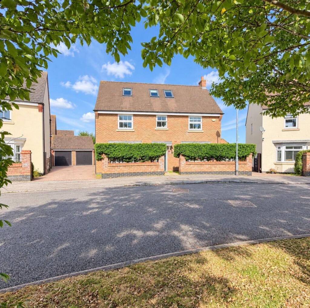 House in Milton Keynes - View 2