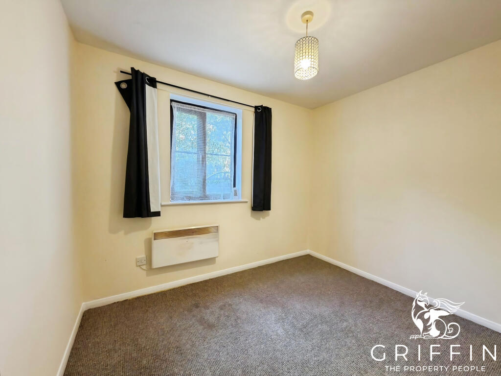 Apartment in Romford - View 5
