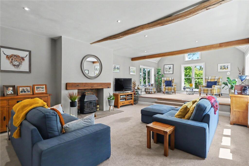 The Bothy, Turners Hill Road, Worth, RH10 - View 3