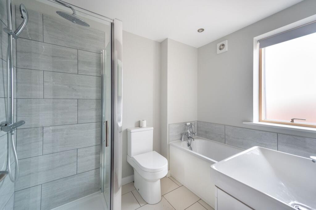Apartment in London - View 2