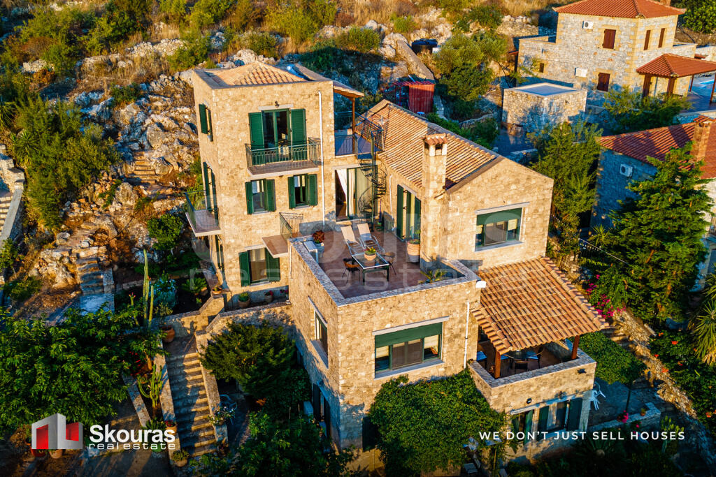 Main image of property: Peloponnese, Messinia